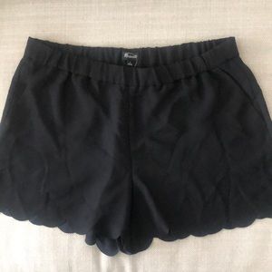 Madewell black scalloped shorts made in the Philippines, size large, NWT